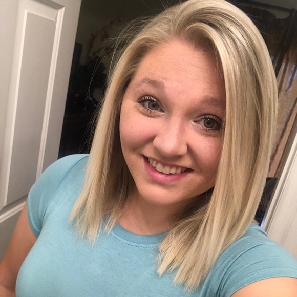 Meet your Posher, Michaela - Picture 1 of 1